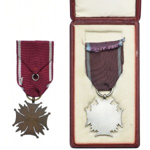 Bronze and Silver Cross of Merit of the Republic of Poland (2pc).
