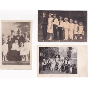3 db RÉGI képeslap a Habsburg családról, IV. Károly és Zita gyermekeikkel / 3 pre-1945 postcards of the Habsburg family...