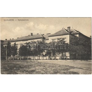 1906 Szolnok, gimnázium, kerékpár. Róth Dezső kiadása + SZOLNOK 1. sz. POSTAI ÜGYN. (EK)