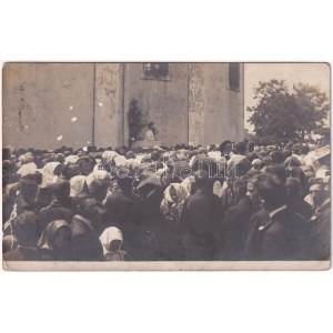 1911 Barstaszár, Tesáre nad Zitavou (Taszármalonya, Tesárske Mlynany); Katolikus ünnepség / Catholic festival. photo ...