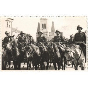 1938 Munkács, Mukacheve, Mukacevo; bevonulás, katonák / entry of the Hungarian troops, cavalry soldiers...