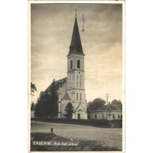 Erdővég, Erdewik, Erdevik; Római katolikus templom / Catholic church. photo (szakadás / tear)