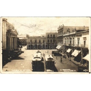 ~1927 Guadalajara, Plazuela de Catedral. Farmacia Moderna / Cathedral square, trams, pharmacy, shops. Romero Foto...