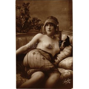Erotikus meztelen hölgy / Erotic nude lady. Lydia 15 (non PC)