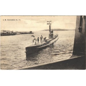 K.u.K. Kriegsmarine SM Unterseeboot No. IV. / SM U-4 osztrák-magyar tengeralattjáró matrózokkal a fedélzetén / Austro...