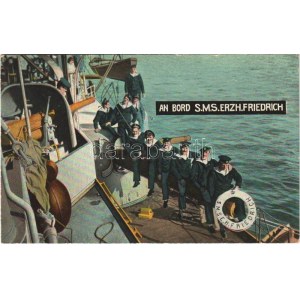 SMS Erzherzog Friedrich pre-dreadnought csatahajó (Linienschiffe) fedélzete matrózokkal az ágyúcsövön / K.u.K...