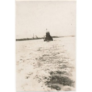 ~1920 Magyar Királyi Folyamőrség egyik őrnaszádja / Hungarian Royal River Guard ship. photo (fl) (11,1 x 7,3 cm...