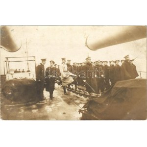 1916 SMS Viribus Unitis az Osztrák-Magyar Haditengerészet Tegetthoff-osztályú csatahajója...