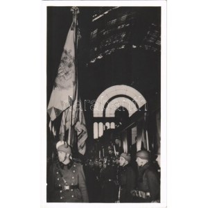 1941 Budapest, Az 1848-49-es szabadságharci zászlók ünnepélyes hazahozatala Oroszországból...