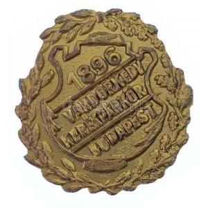 ~1900.  'Vándor Kedv' Kerékpárkör Budapest 1896 aranyozott Br gomblyukjelvény (19x18mm) T:1- Hungary ~1900. ...