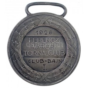 1928. Ferencz Városi Torna Club jelzett Ag emlékérem, hátlapon gravírozva 1928 Club-Bajn. I.. Szign.: Berán Lajos ...