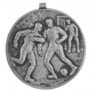 1932. Labdarúgó sport, jelzett Ag emlékérem, hátlapon V. P. Ö.E. Deák-serleg 1932. I. gravírozással (18,70g/0.800/36...