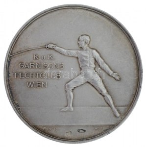 Ausztria 1910. K. u. K. Garnisons Fechtclub Wien jelzett Ag vívó sport emlékérem 13. IV. 1910.. Szign....