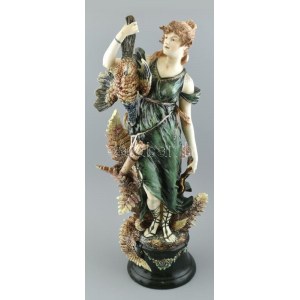 Nagyméretű vadászó Diana / Artemis. Minton (Anglia), 19. sz. vége, festett, mázas majolika, gazdag díszítéssel...