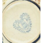 Zsolnay porcelán négy személyes teás készlet kiöntőkkel, cukordobozzal. Historizáló, virágos dekor, 1903 körüli...