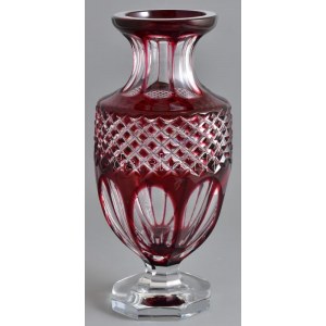WMF kétrétegű bordó-átlátszó üveg váza, jelzett, hámozott, apró hibákkal, m: 29 cm