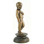 Szabó Tamás (1952-): Fiú akt, bronz, fa talapzaton, jelzett (talapzatba égetve) m: 17 cm