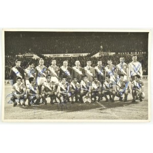 1961 S. L. Benfica 1961-es bajnok csapatának fotója, rajta Guttmann Bélával, a csapat magyar származású edzőjével is...