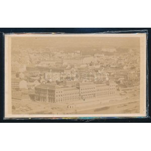 cca 1875 Budapest, Fővámház (Budapesti Corvinus Egyetem) épülete, mellette még nem épült meg a Központi Vásárcsarnok...
