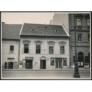 cca 1945 Budapest, Corvin tér, 17,5×23,5 cm