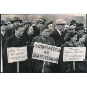 Szén és tégla propaganda fotó a kommunizmus időszakából, későbbi előhívás, 12×17,5 cm