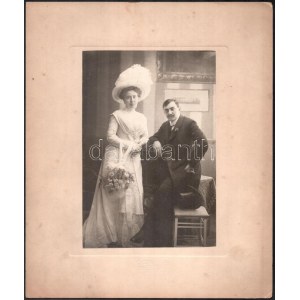 1909 Székesfehérvár, Dr. Keresztesék által feliratozott, vintage esküvői fotó...