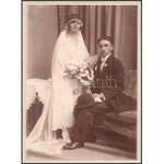 cca 1924 Rákospalota, Bauer Ágoston fényképész műtermében készült, vintage esküvői fotó, 17,5x12,6 cm...