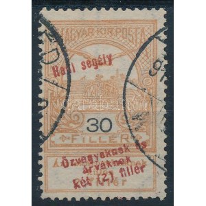 1914 Hadisegély I. 30f látványosan elcsúszott felülnyomással / Mi 155 with shifted overprint