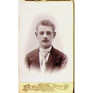 Fotografia portretowa na tekturce firmowej - M. Drużyński, Łęczyca