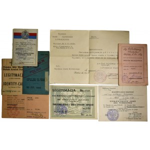 Set of cards and certificates