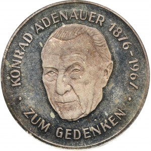 Německo, Konrad Adenauer, Medaile 1967