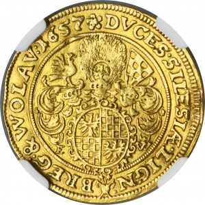 Sliezsko, vojvodstvo Legnicko-Brzesko-Wołowskie, Jerzy III Brzeski, Ludwik IV Legnicki a Krystian Wołowsko-Olawski, vojvoda Brzeg 1657 EW - NGC AU DETAILS - HYBRYDA, RZADKI