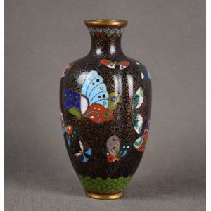 Wazonik „Motyle”, cloisonne, Japonia, Meiji;