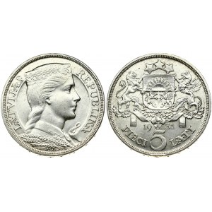 Latvia 5 Lati 1931. Obverse: Crowned head right. Reverse: Arms with supporters above value. Edge Description: DIEVS **...