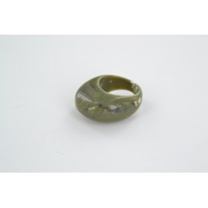 Fancy green ring
