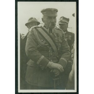 Józef Piłsudski podczas Rewii Kawalerii na Błoniach w Krakowie, fotografia A. Jurkiewicz