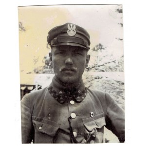 Fotografia portretowa przedstawiająca lekarza Legionów Polskich