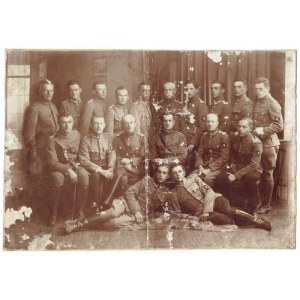 Fotografia grupowa przedstawiająca żołnierzy odcinka III obrony Lwowa - Góra Straceń