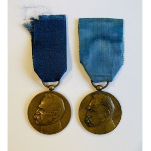 2 medale X-lecie Odzyskania Niepodległości