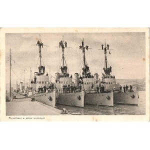 Pocztówka Torpedowce w porcie wojennym
