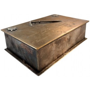 Pudełko metalowe wraz z grawerem Zakopane 1929