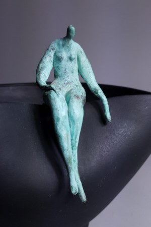 Karolina Szeląg, Misa (Brąz i ceramika, wys. 23 cm)
