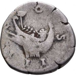 Hadrianus, 117 - 138, AR Denár, Rv:COS.III., galéra zprava, RIC.342,