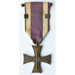 Polska, II RP, Krzyż Walecznych 1920 z okuciem, wyk. Jan Knedler, numerowany 13261