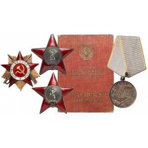 ZSRR, zestaw odznaczeń bojowych z dokumentem, na jedno nazwisko (4szt)