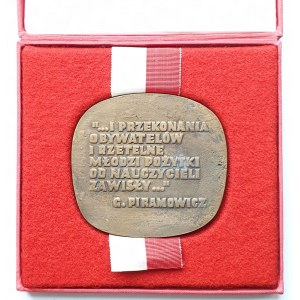 PRL, Medal 200-lecie Komisji Edukacji Narodowej 1973