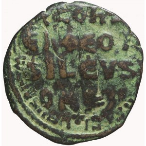 Bizancjum, Konstantyn VII (913-959), Follis typu rzymskiego