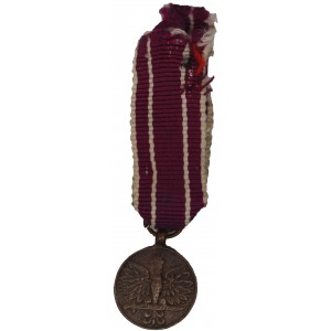 Miniatura medalu Polska Swemu Obrońcy