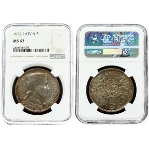 Latvia 5 Lati 1932. Obverse: Crowned head right. Reverse: Arms with supporters above value. Edge Description: DIEVS **...