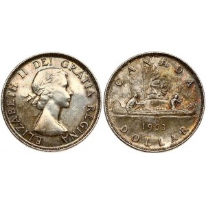 Canada 1 Dollar 1953. Elizabeth II(1952). Obverse: Laureate bust right. Reverse: Voyageur; date and denomination below...